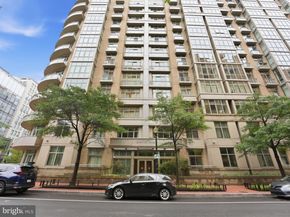 811 4TH Street NW 402, Washington DC 20001