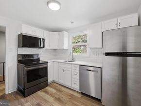 2110 Delmar Drive, Folcroft PA 19032