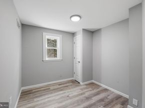 2110 Delmar Drive, Folcroft PA 19032