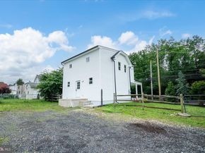 201 Penllyn Blue Bell Pike, Blue Bell PA 19422