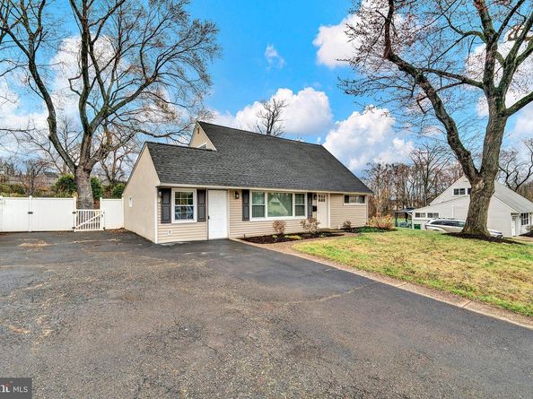 6 Unity Turn, Levittown PA 19056
