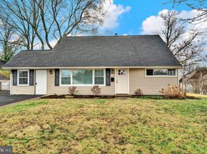 6 Unity Turn, Levittown PA 19056