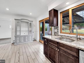 6 Unity Turn, Levittown PA 19056
