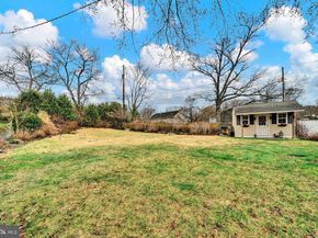 6 Unity Turn, Levittown PA 19056