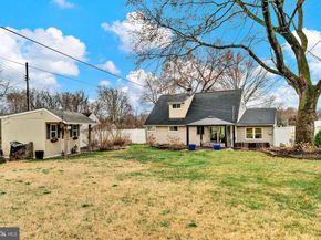 6 Unity Turn, Levittown PA 19056