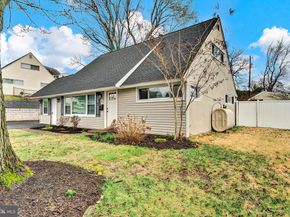 6 Unity Turn, Levittown PA 19056