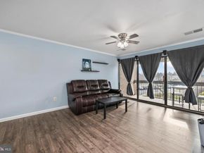 549 Florida Avenue 201, Herndon VA 20170