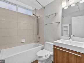 2142 O Street NW 100, Washington DC 20037