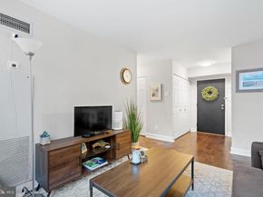 1245 13TH Street NW 215, Washington DC 20005