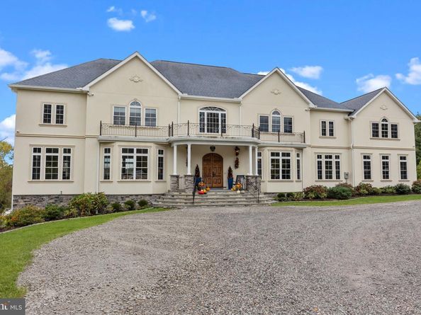 274 Pineville Road, Newtown PA 18940