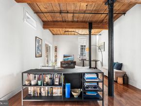 205 Cuthbert Street 201, Philadelphia PA 19106