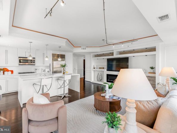 1111 19TH Street N 1707, Arlington VA 22209