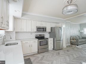 1208 W Oregon Avenue, Philadelphia PA 19148