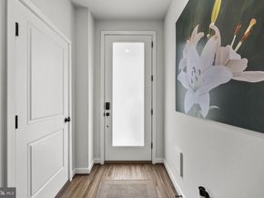 4966 Lachlan Mews, Alexandria VA 22304