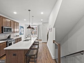 4966 Lachlan Mews, Alexandria VA 22304