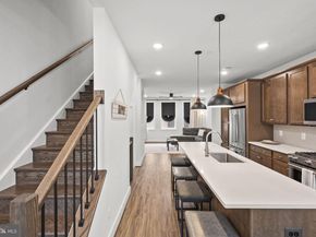 4966 Lachlan Mews, Alexandria VA 22304
