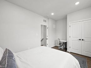 4966 Lachlan Mews, Alexandria VA 22304