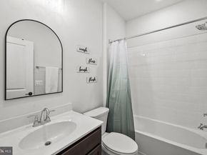 4966 Lachlan Mews, Alexandria VA 22304