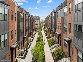 4966 Lachlan Mews, Alexandria VA 22304