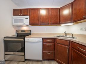 33 Le Forge Court 33, Chesterbrook PA 19087