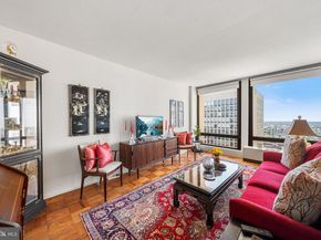 200 Locust Street 29HN, Philadelphia PA 19106