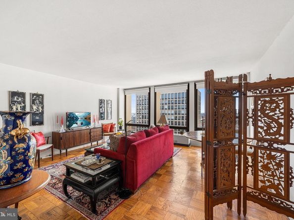 200 Locust Street 29HN, Philadelphia PA 19106