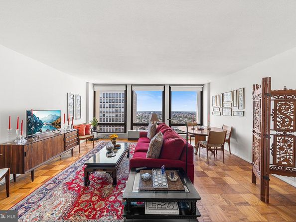 200 Locust Street 29HN, Philadelphia PA 19106