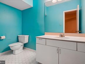9100 Aldershot Drive, Bethesda MD 20817