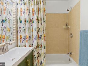 3334 Spring Lane B46, Falls Church VA 22041