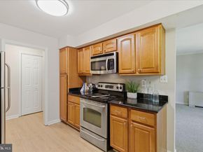 3334 Spring Lane B46, Falls Church VA 22041
