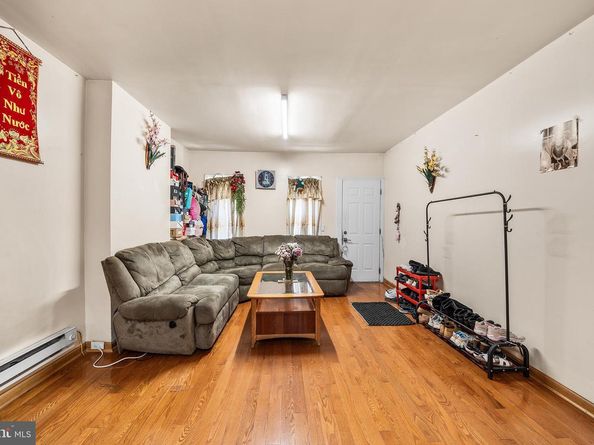 2453 Jasper Street, Philadelphia PA 19125