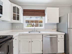 392 Rutgers Court, Bensalem PA 19020