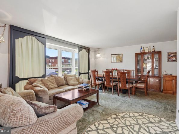 2127 Hoffnagle Street, Philadelphia PA 19152