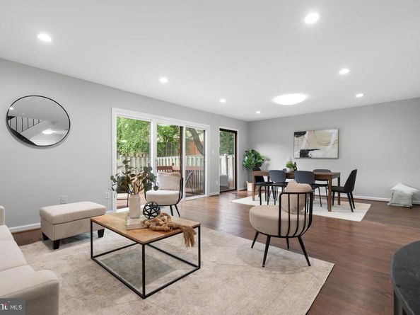 3170 Readsborough Court, Fairfax VA 22031
