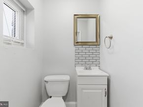 3728 W Country Club Road, Philadelphia PA 19131