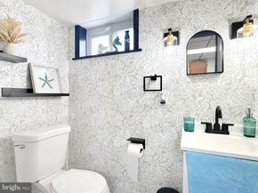 3033 Vista Street, Philadelphia PA 19152