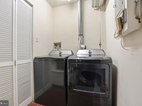 62204 Delaire Landing Road 204, Philadelphia PA 19114