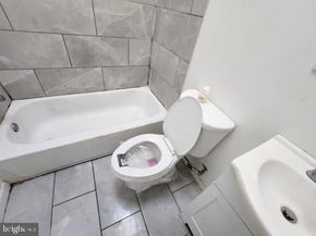 2043 S Aikens Street, Philadelphia PA 19142