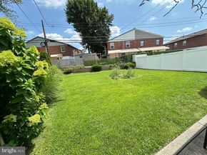 11125 Kirby Drive, Philadelphia PA 19154