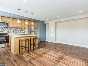 212 Oakwood Street SE 218, Washington DC 20032