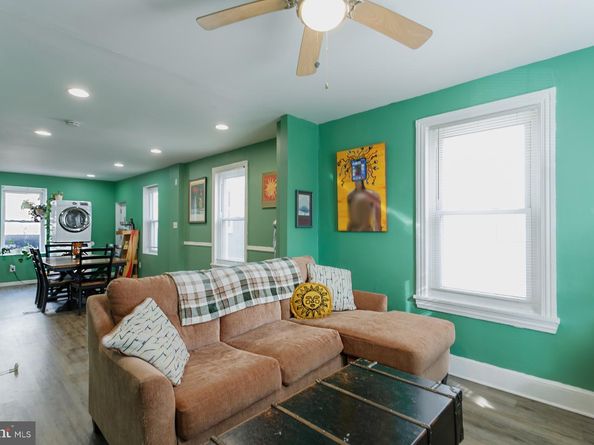 51 N 9TH Street, Darby PA 19023