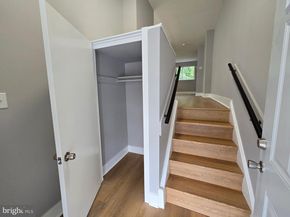 1327 Kings Place, Philadelphia PA 19122