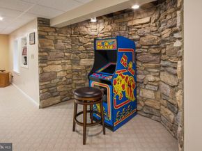 304 Carolee Circle, Springfield PA 19064