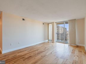 4600 S Four Mile Run Drive S 927, Arlington VA 22204