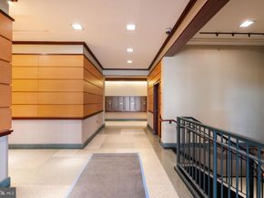 4600 S Four Mile Run Drive S 927, Arlington VA 22204