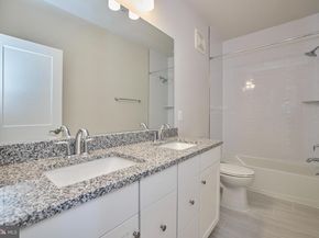 1682 Bandit Loop 14B, Reston VA 20190