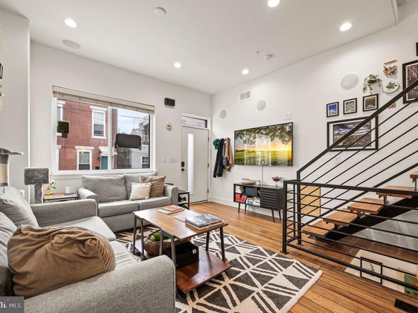 2061 Mcclellan Street, Philadelphia PA 19145