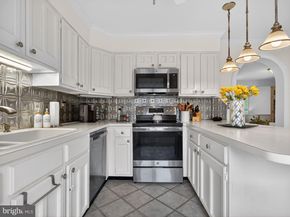18 Colchester Place, Newtown PA 18940