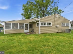 47 Thornyapple Lane, Levittown PA 19054