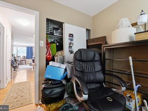 636 Green Lane, Philadelphia PA 19128